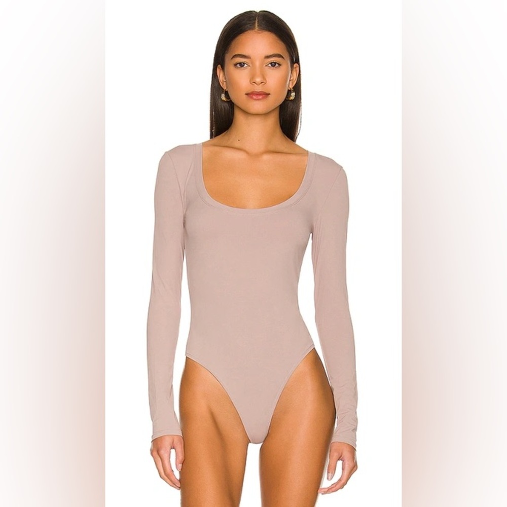LITA by Ciara Kiss Scoop Neck Bodysuit in Shadow Grey Size M NWOT